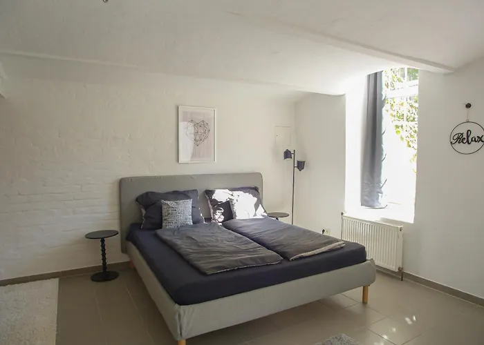 Apartment - Urban & Stylish With Garage Wien
