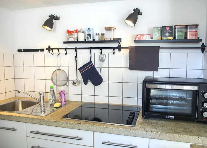 Apartment - Urban & Stylish With Garage